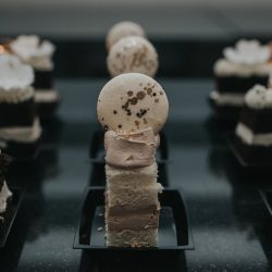 An art gallery wedding with the black wedding gown of our dreams