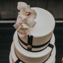 An art gallery wedding with the black wedding gown of our dreams