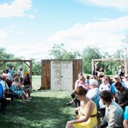 Schiavoni Collins Cortney Vamvakias Photography LLC mjblog21 low - A movies and food truck wedding that fills our flowers and pastel-loving hearts A movies and food truck wedding that fills our flowers and pastel-loving hearts