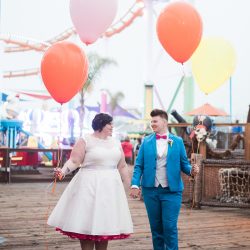 prints 198 - Balloons and make-outs at this carnival pop-up wedding Balloons and make-outs at this carnival pop-up wedding