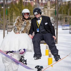 A shredding wedding: snowboarding wedding is a total win