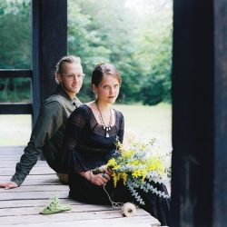 000004 30422288122 o - We've got wild-eyed love for this handmade forest wedding We've got wild-eyed love for this handmade forest wedding