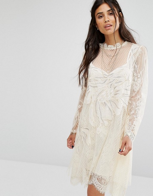 25 chic-as-hell and inexpensive wedding dresses under $500