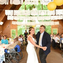 JNP 6833 - Overalls, a choreographed first dance, and custom popcorn at this A-frame wedding Overalls, a choreographed first dance, and custom popcorn at this wedding