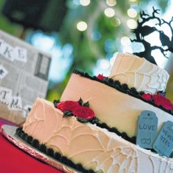 halloween wedding 73 23352673715 o - Anne Boleyn weds Freddy Krueger: When a Halloween costume wedding wins over every horror fan Anne Boleyn weds Freddy Krueger: When a Halloween wedding wins over every horror fan