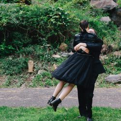 A Muppet officiated this cliffside New York wedding with a killer black dress