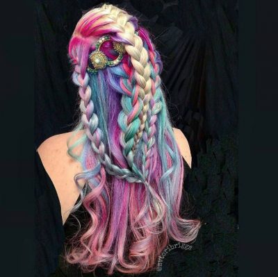 Hair by Tori Briggs seen on Offbeat Bride - 16 unicorn wedding hair ideas Hair by Tori Briggs seen on Offbeat Bride