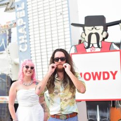 Skye Combe JamieY Photography JamieY80 low - The King officiated this retro Vegas destination wedding in a tiki bar The King officiated this retro Vegas destination wedding in a tiki bar