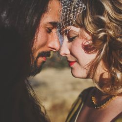 Sylvia Sylvia Ryan Horban Photography TravisGia316 low - You won't have seen anything like this rustic costume wedding with a pancake cake You won't have seen anything like this rustic costume wedding with a pancake cake