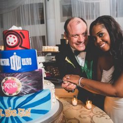 comic - Avengers assemble for a comic books meet Doctor Who wedding with a "reveal cake" comic