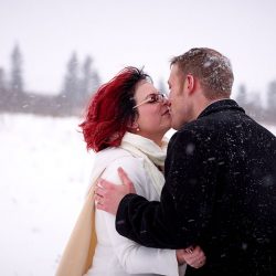 032 kisses - A frostbitten Canadian national park elopement (with bison!) A frostbitten Canadian park elopement (with bison!)