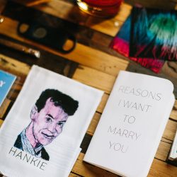 160625 Howard 013 - Don't miss the Tom "Hankies" at this movie-themed wedding Don't miss the Tom Hanks "Hankies" at this movie-themed wedding
