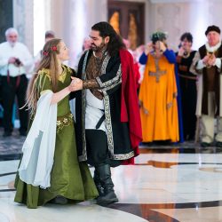 A Renaissance fantasy Christmas wedding (aka "A Lord of the Rings Christmas Special!")