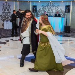 A Renaissance fantasy Christmas wedding (aka "A Lord of the Rings Christmas Special!")