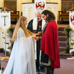 A Renaissance fantasy Christmas wedding (aka "A Lord of the Rings Christmas Special!")