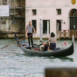 4A1B9349 - Elopement goals: An intimate and romantic Italian elopement in Venice An intimate and romantic Italian elopement