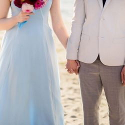 OffBeatBride LionladyPhotography 25 - This intimate beach wedding in Seattle gives a whole new meaning to do-it-yourself This intimate Seattle beach wedding gives a whole new meaning to do-it-yourself