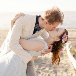 OffBeatBride LionladyPhotography 84 - This intimate beach wedding in Seattle gives a whole new meaning to do-it-yourself This intimate Seattle beach wedding gives a whole new meaning to do-it-yourself