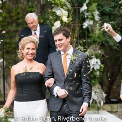 A super chic greenery wedding in the heart of Chicago