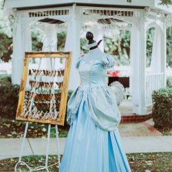 Caong Caong GwenCoronaPhotography JR6A0616 low - This Disney Bounding-inspired wedding makes us ALL live happily ever after This Disney Bounding themed wedding makes us ALL live happily ever after