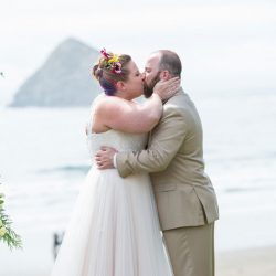 Palmer Palmer AmandaPhotographic 071616KneislerPalmerWedding365 low - Spy the multicolored braid at this beachfront wedding on the Oregon Coast Spy the multicolored braid at this beachfront ceremony on the Oregon Coast