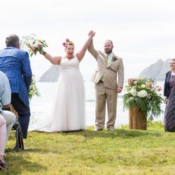 Palmer Palmer AmandaPhotographic 071616KneislerPalmerWedding371 low - Spy the multicolored braid at this beachfront wedding on the Oregon Coast Spy the multicolored braid at this beachfront ceremony on the Oregon Coast