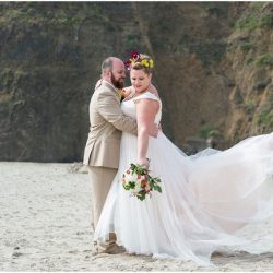 Palmer Palmer AmandaPhotographic 071616KneislerPalmerWedding4171 low - Spy the multicolored braid at this beachfront wedding on the Oregon Coast Spy the multicolored braid at this beachfront ceremony on the Oregon Coast