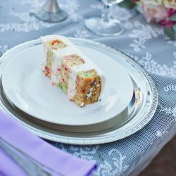 Red hills and panda cookies at this desert Vegas wedding in the Valley of Fire