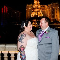 Red hills and panda cookies at this desert Vegas wedding in the Valley of Fire