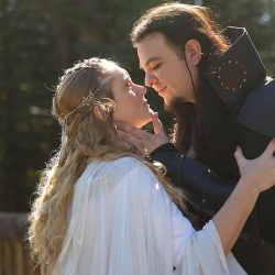 Moore Martinez CJHopperPhotography MiddleEarthWedding472016 low - Hobbits and elves and eerie mist: this Middle-earth wedding has serious magic Hobbits and elves and eerie mist: this Middle-earth wedding has serious magic