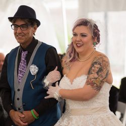 ShaunaRae 522 - Sci-fi meets vintage style at this unicorn-haired Star Wars wedding Sci-fi meets vintage style at this unicorn-haired Star Wars vintage wedding