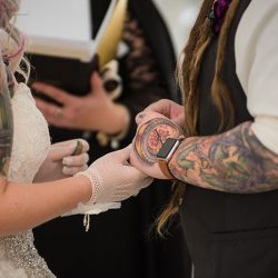 ShaunaRae 562 - Sci-fi meets vintage style at this unicorn-haired Star Wars wedding Sci-fi meets vintage style at this unicorn-haired Star Wars vintage wedding
