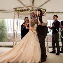 ShaunaRae 596 - Sci-fi meets vintage style at this unicorn-haired Star Wars wedding Sci-fi meets vintage style at this unicorn-haired Star Wars vintage wedding