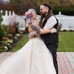 ShaunaRae 721 - Sci-fi meets vintage style at this unicorn-haired Star Wars wedding Sci-fi meets vintage style at this unicorn-haired Star Wars vintage wedding