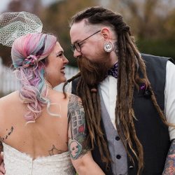 ShaunaRae 739 - Sci-fi meets vintage style at this unicorn-haired Star Wars wedding Sci-fi meets vintage style at this unicorn-haired Star Wars vintage wedding
