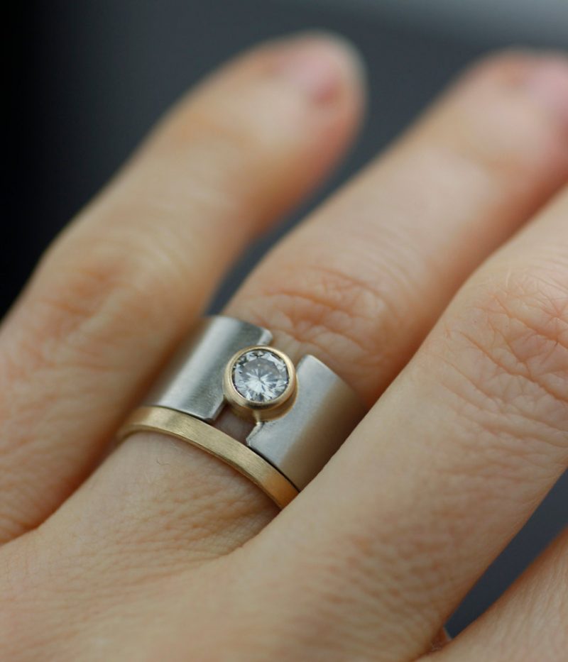 Spectacular men's engagement rings for your proposal