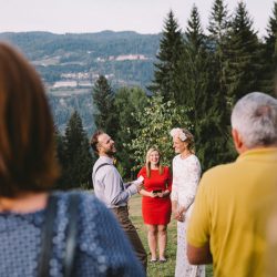 160928 Khiria mountainwedding 0034 - Wildflowers and campfires at this intimate Austrian wedding Wildflowers and campfires at this intimate wedding in Austria