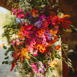 AJWedding00358 0009 - Let's bow down to this garden wedding with the crop top wedding dress of our dreams Let's bow down to this wedding with the crop top wedding dress of our dreams