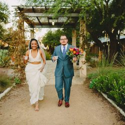 AJWedding00708 0132 - Let's bow down to this garden wedding with the crop top wedding dress of our dreams Let's bow down to this wedding with the crop top wedding dress of our dreams