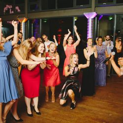 AJWedding01177 0342 - Let's bow down to this garden wedding with the crop top wedding dress of our dreams Let's bow down to this wedding with the crop top wedding dress of our dreams
