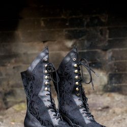 IMG 1385 - This spooktacular Halloween wedding will get you in the mood for the macabre This spooktacular Halloween wedding will get you in the mood for the macabre