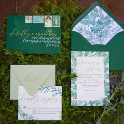 JadeEloraPhotography Link Zelda 010 - This subtle Link and Zelda wedding inspiration will teleport you to a fancy-pants Hyrule This subtle Link and Zelda wedding inspiration will teleport you to a fancy-pants Hyrule
