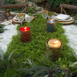 JadeEloraPhotography Link Zelda 029 - This subtle Link and Zelda wedding inspiration will teleport you to a fancy-pants Hyrule This subtle Legend of Zelda wedding inspiration will teleport you to a fancy-pants Hyrule