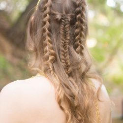 JadeEloraPhotography Link Zelda 096 - This subtle Link and Zelda wedding inspiration will teleport you to a fancy-pants Hyrule This subtle Link and Zelda wedding inspiration will teleport you to a fancy-pants Hyrule
