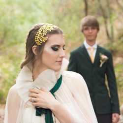 JadeEloraPhotography Link Zelda 129 - This subtle Link and Zelda wedding inspiration will teleport you to a fancy-pants Hyrule This subtle Legend of Zelda wedding inspiration will teleport you to a fancy-pants Hyrule