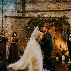 New Orleans meets pop culture meets foodie details at this lovely wedding