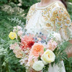 Cats, balloons, and gold glitter at this vintage chic Portland wedding