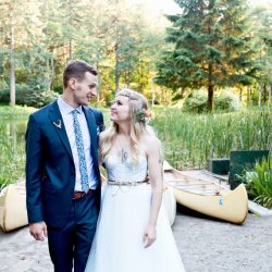 Cats, balloons, and gold glitter at this boho Portland wedding