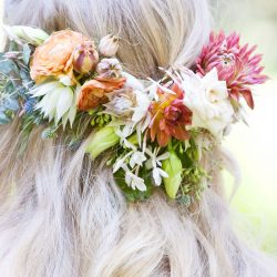 Cats, balloons, and gold glitter at this vintage chic Portland wedding