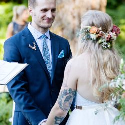 Cats, balloons, and gold glitter at this boho Portland wedding